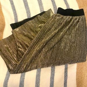 Metrowear, Gold/Silver Size Small skirt